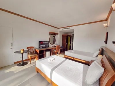 Chambre Deluxe double ou lits jumeaux avec balcon — Haadson Resort & Koh Raham